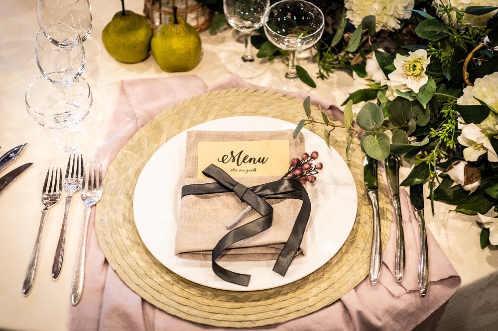 テーブルコーディネートでテーブル上も華やかに！