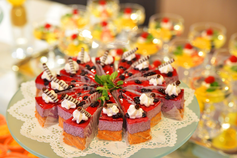 デザートビュッフェ