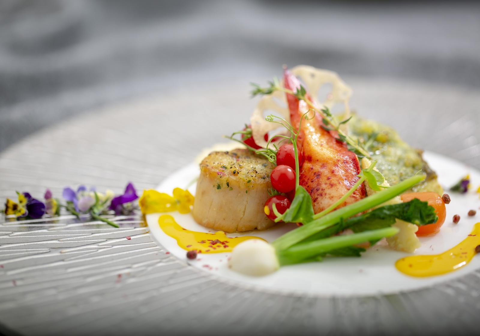 ひと手間もふた手間もかけた調理、繊細な味付け