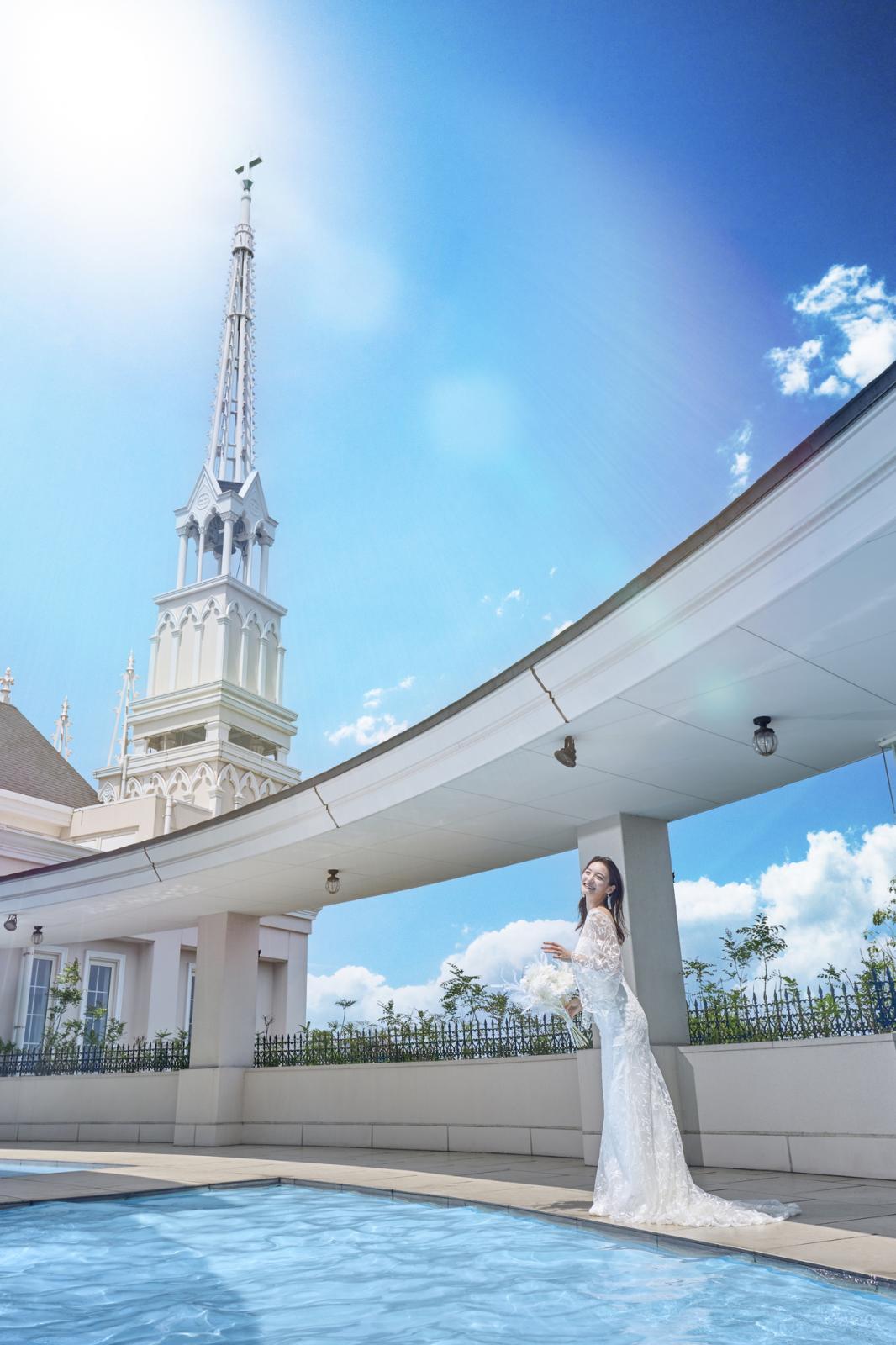 手の届きそうな青空と自然を存分に感じながらここでしか感じられない祝福の時間を