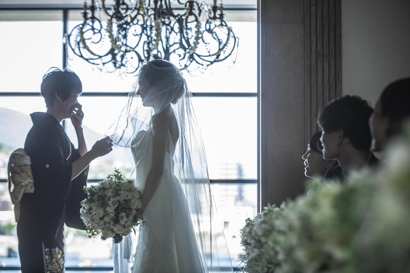 お母様からベールダウン