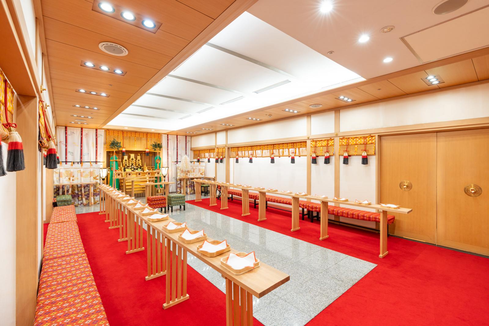 館内には神前式場も完備