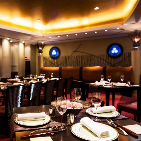 【広東料理 桃李】カジュアルで気さくな雰囲気と、できたての料理でゲストを温かくお迎えします。