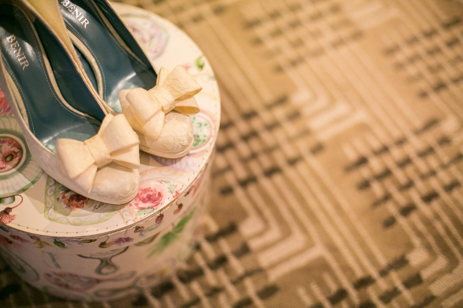 足元から華やかにドレスアップゲストを魅了する花嫁に。