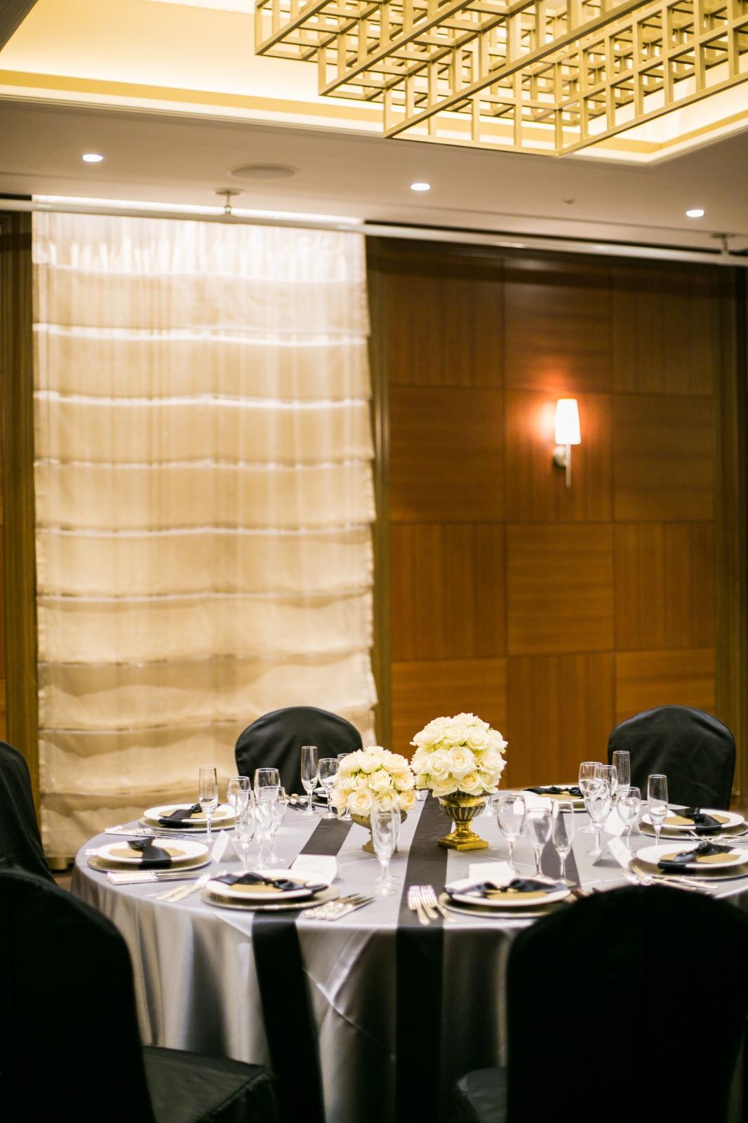 家族や本当に親しい方々と集うのに適した最大50名収容の空間。