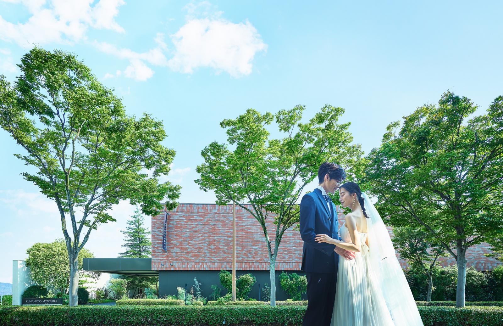 欅並木に包まれたレンガ造りの貸切一軒家で非日常の1日を