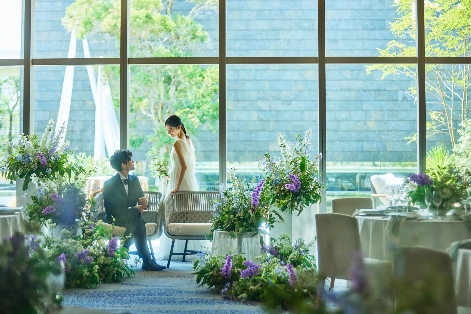 ただそこに佇むだけでまるで絵画のような美しいシーンに