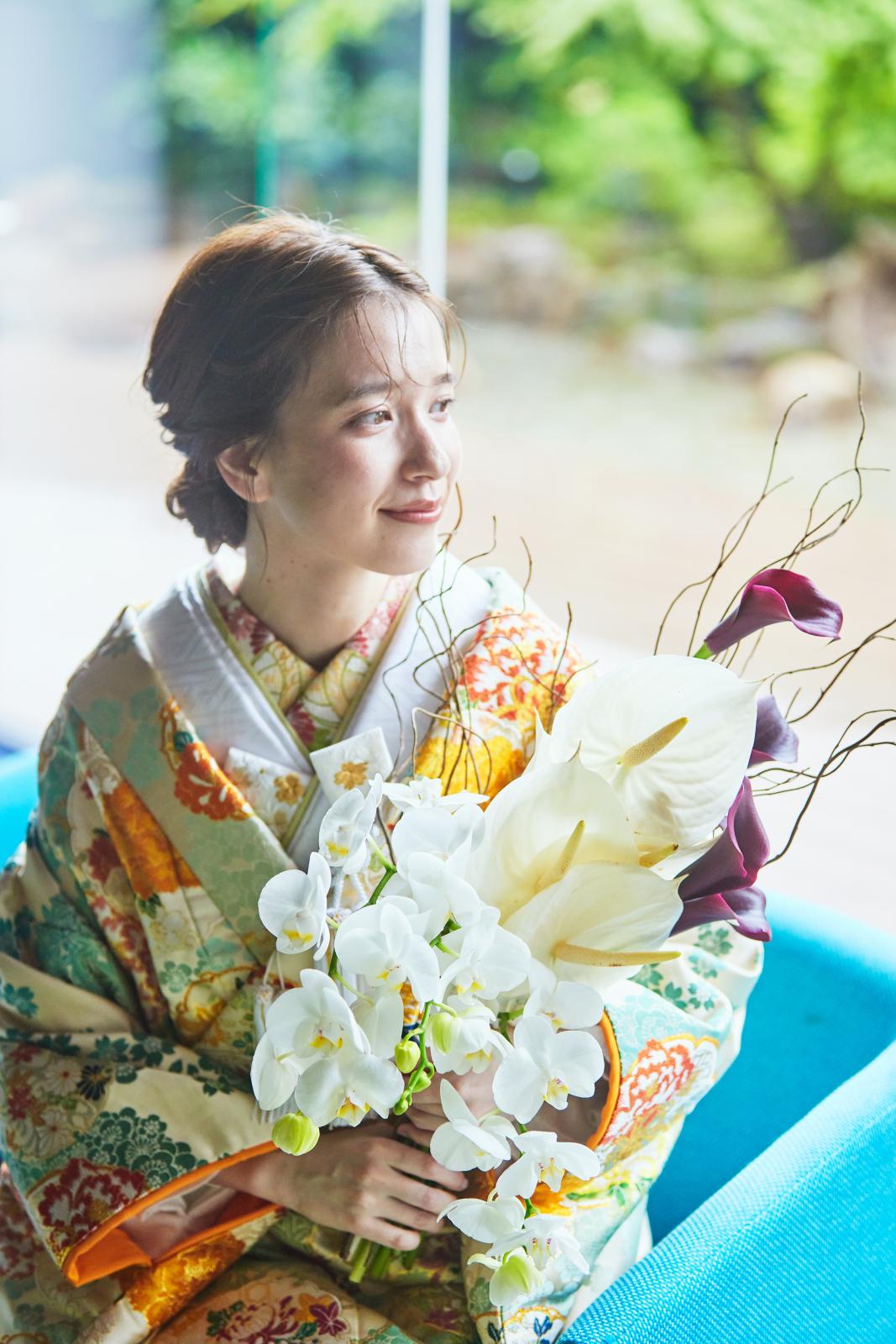 和装にもこだわりのブーケを合わせてスタイリングを楽しんで