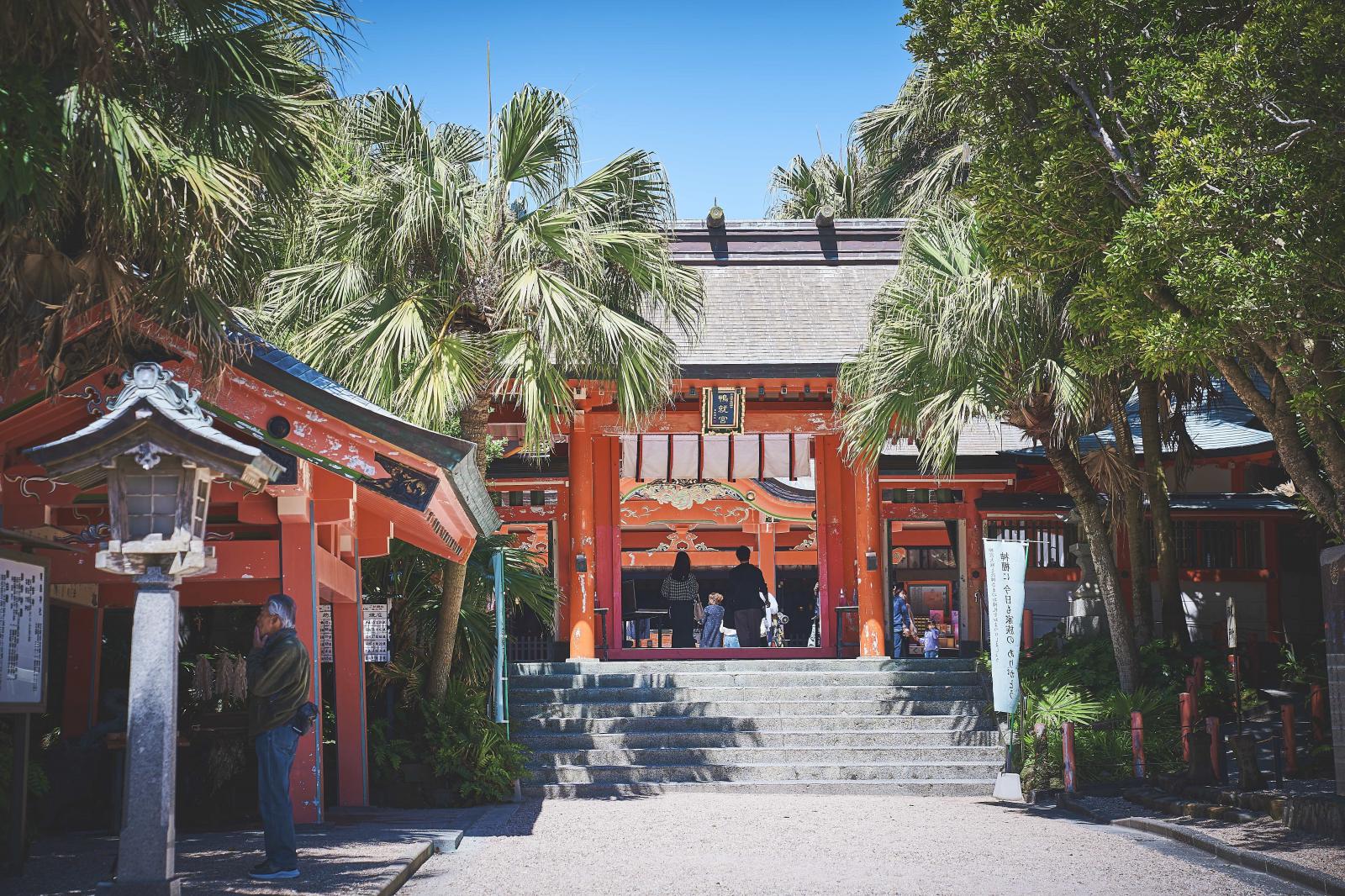 会場近くにはパワースポットの神社があり、こちらの神前式も人気