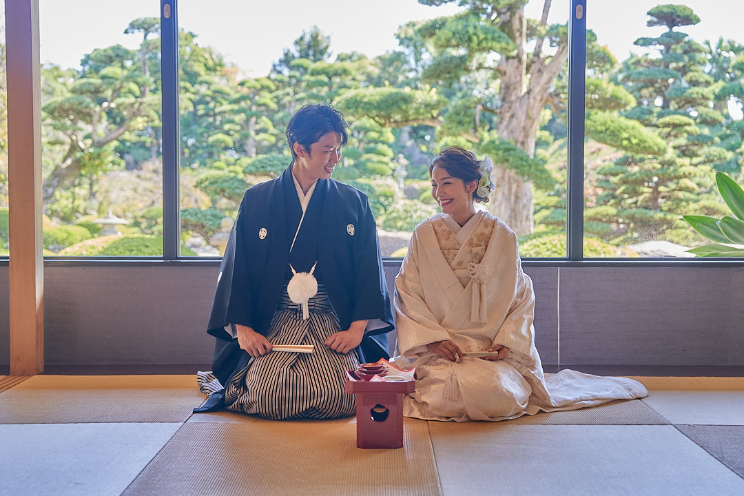 両家の対面式で改めて夫婦になる喜びを感じる新郎新婦