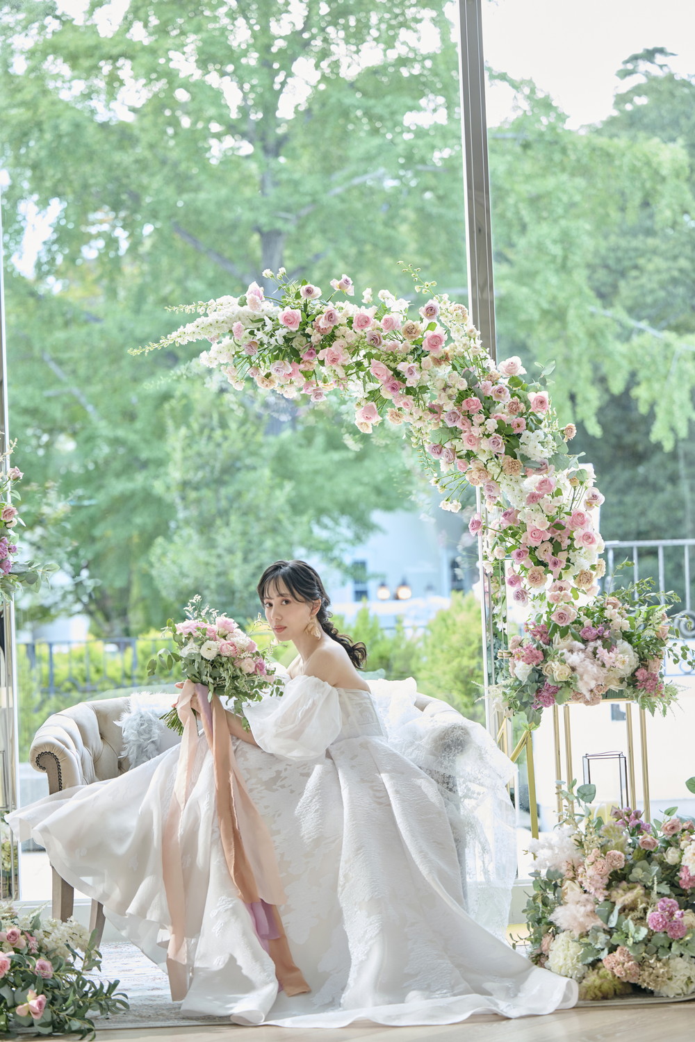 写真映え重視の方にはフォトブースにもなるソファーメインがおすすめ