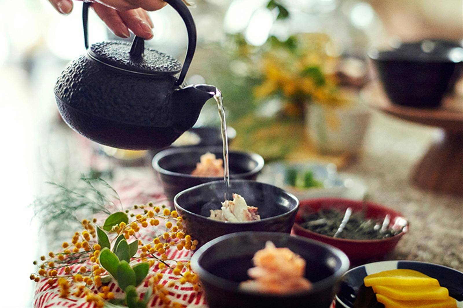 華やかなフレンチの締めに、ほっと安心する「お茶漬けビュッフェ」丁寧にひいた出汁の旨味が感じられる