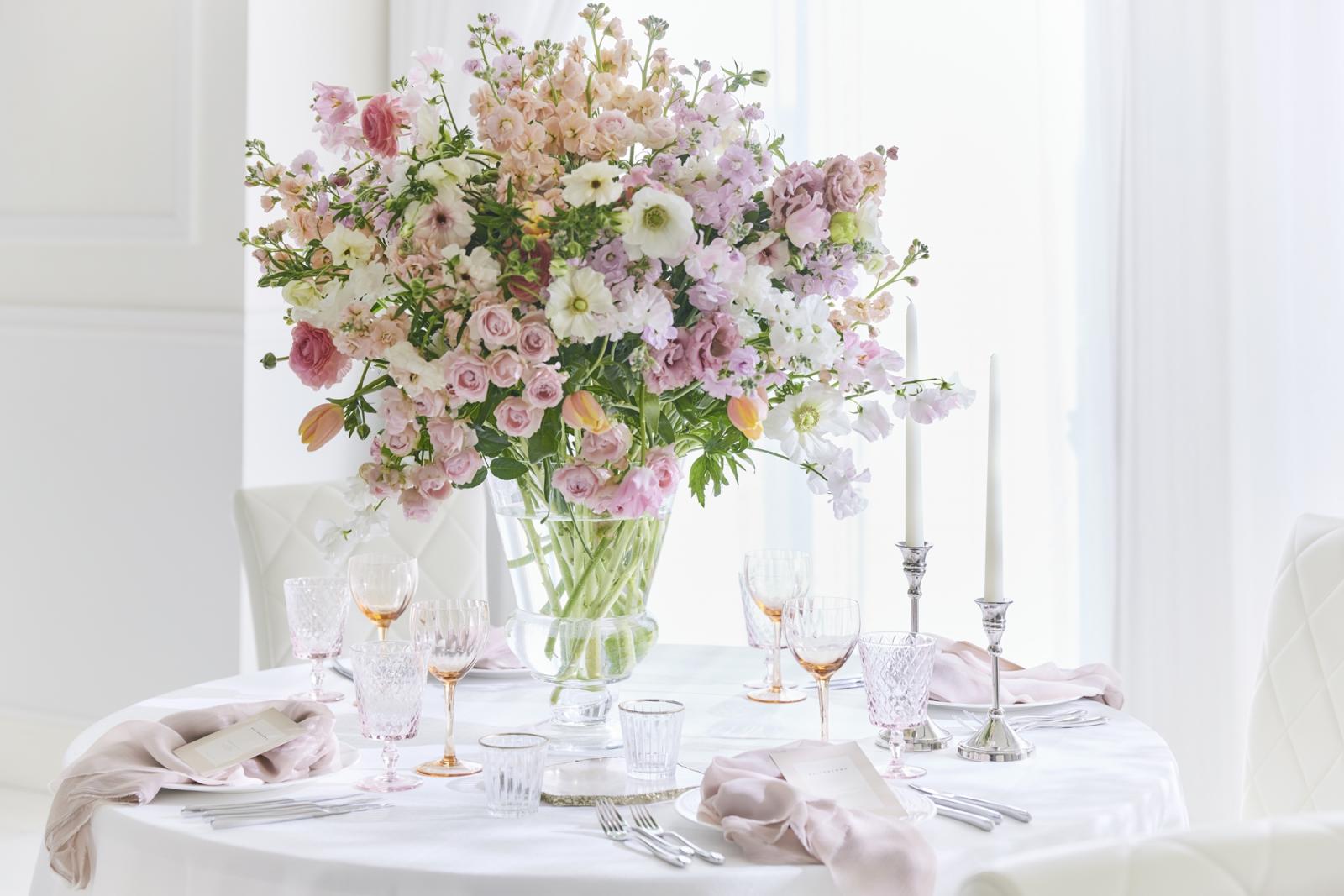 ゲストテーブルも自分達の好みを取り入れたコーディネートで