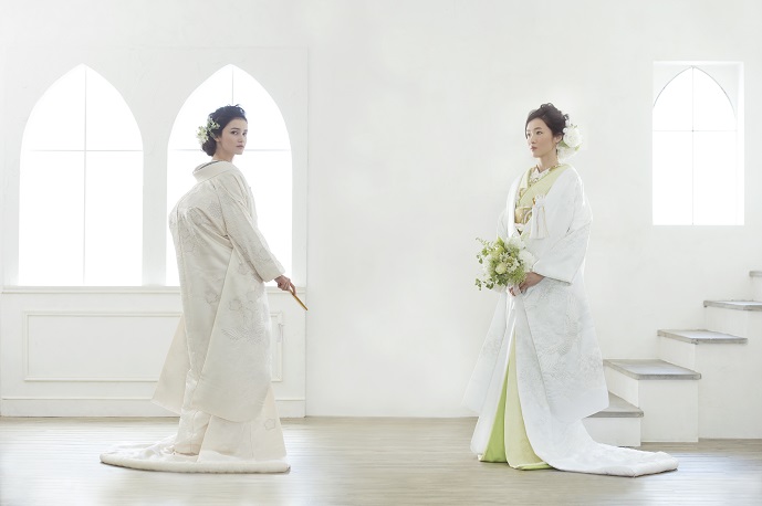 【花嫁和装】日本の美と伝統をまとう、仕立ての良い着物を数多くご用意。