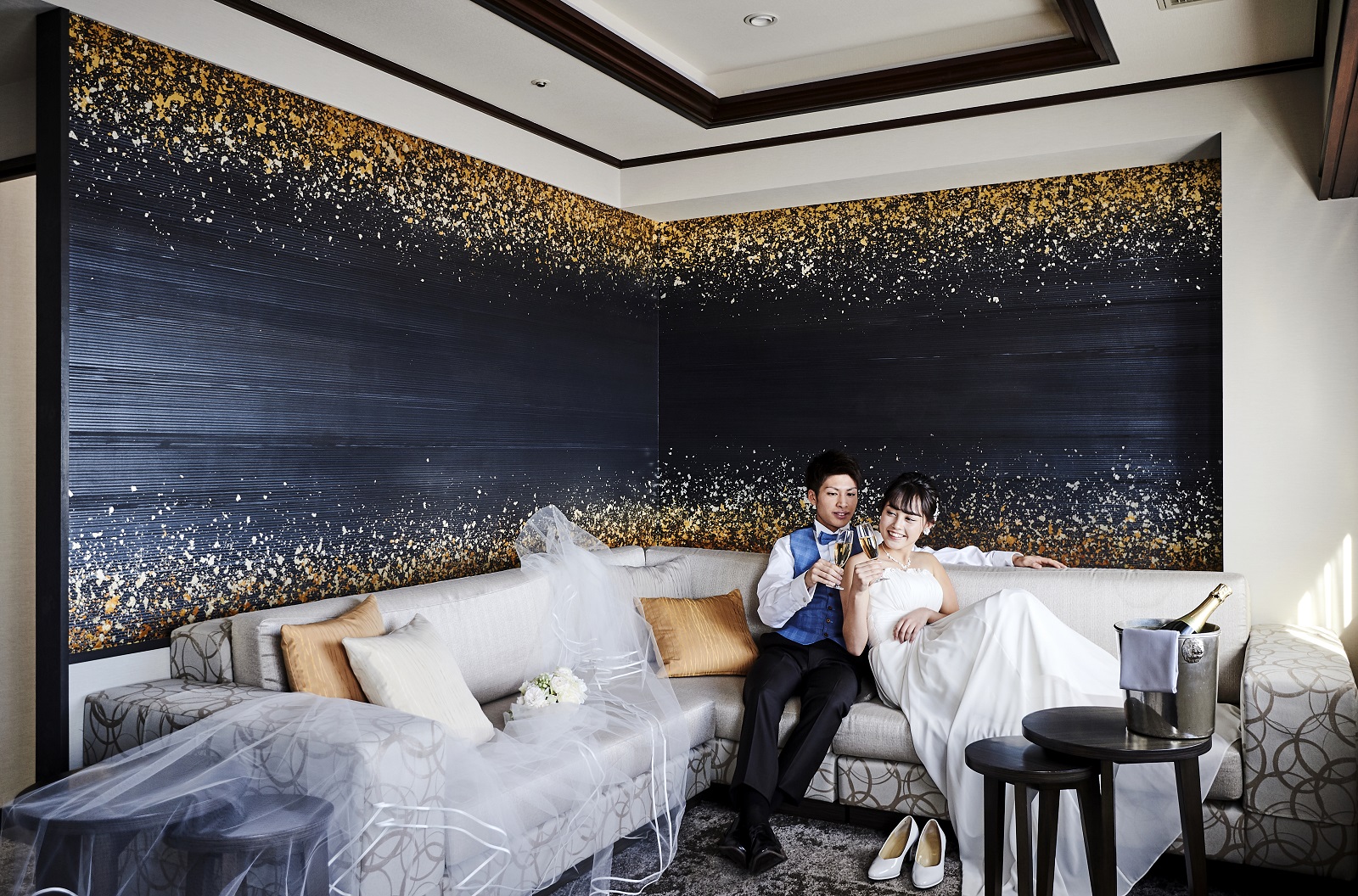 結婚式の後は写真を見返しながらお二人の時間をお過ごしください。