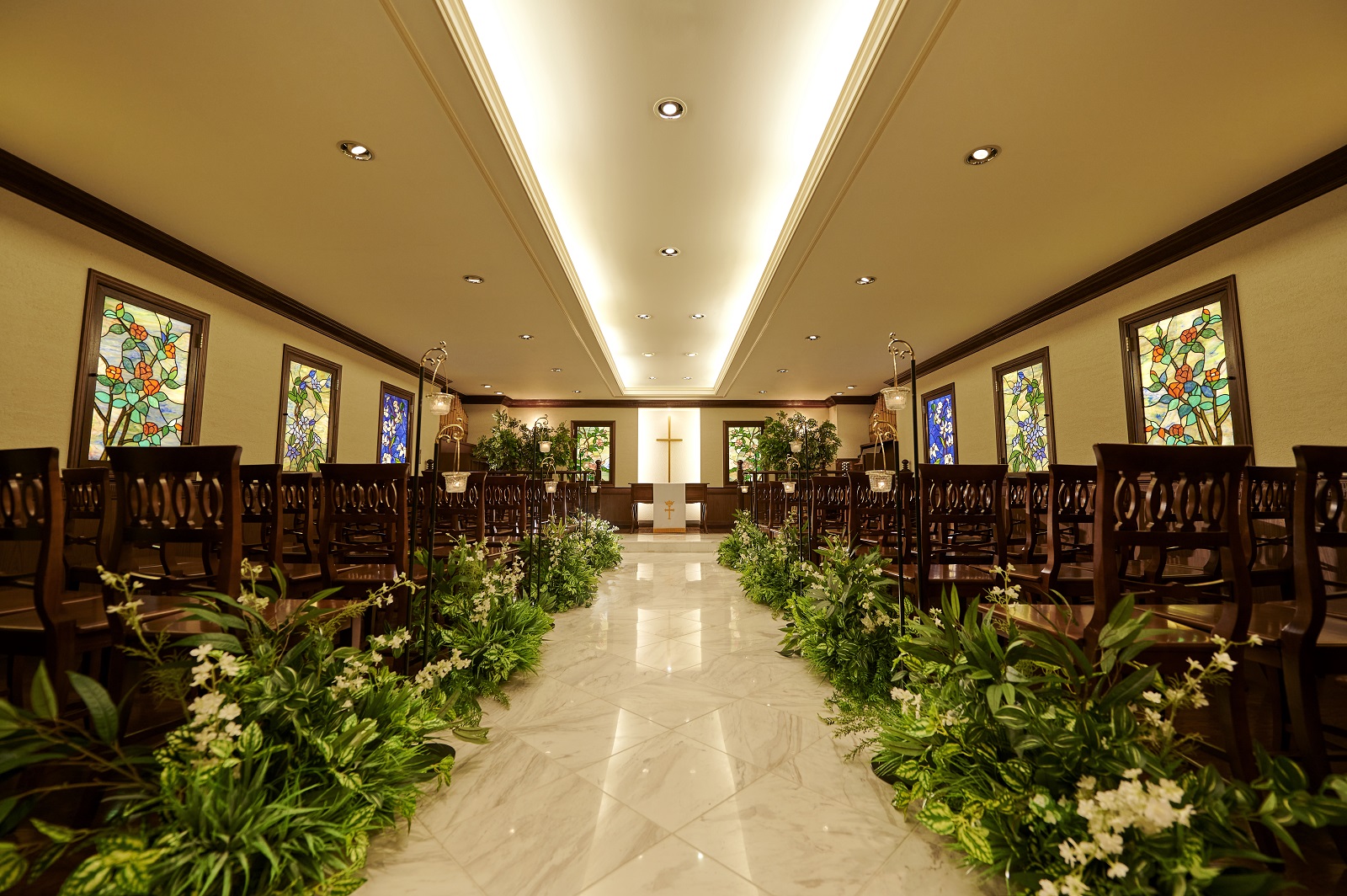 【最大70名着席】木のぬくもりに包まれた、まるで森の中にいるようなチャペル