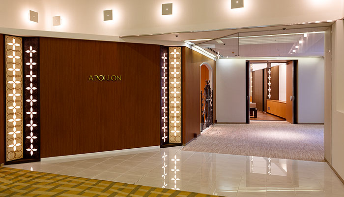 本館３階に位置するチャペル”アポロン”は最大９６名までの着席