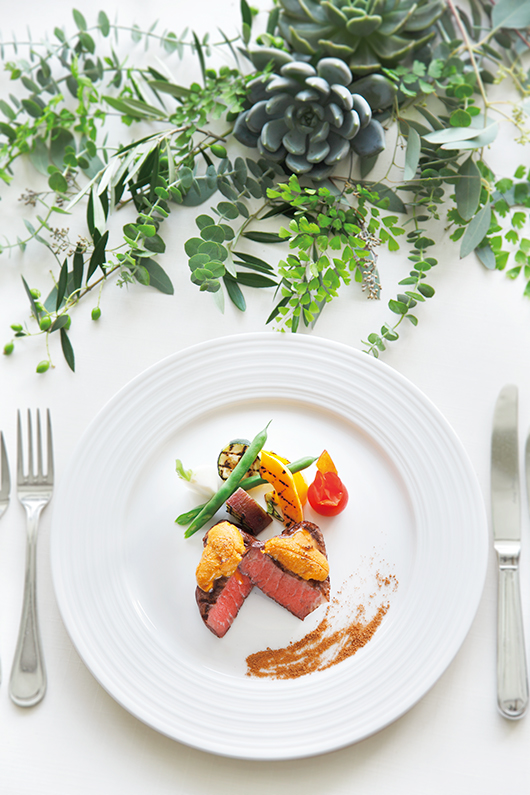 ゲストのみなさま全員に届ける「美味しい」の一皿。コンセプトに合わせたオリジナルコース料理をご提案♪