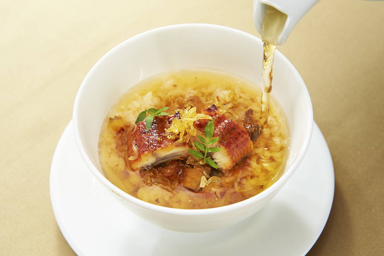ホッと落ち着く”ご飯もの”をコース料理に組み込むことも可能♪ご年配の方も喜ばれる一品。