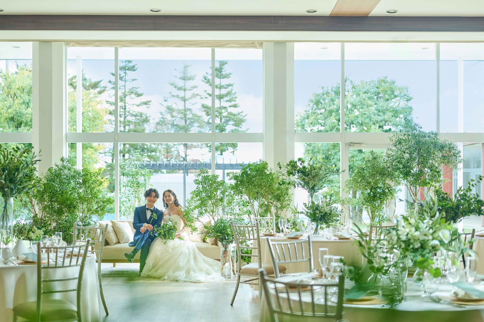 どんなコーディネートも映えるバンケット