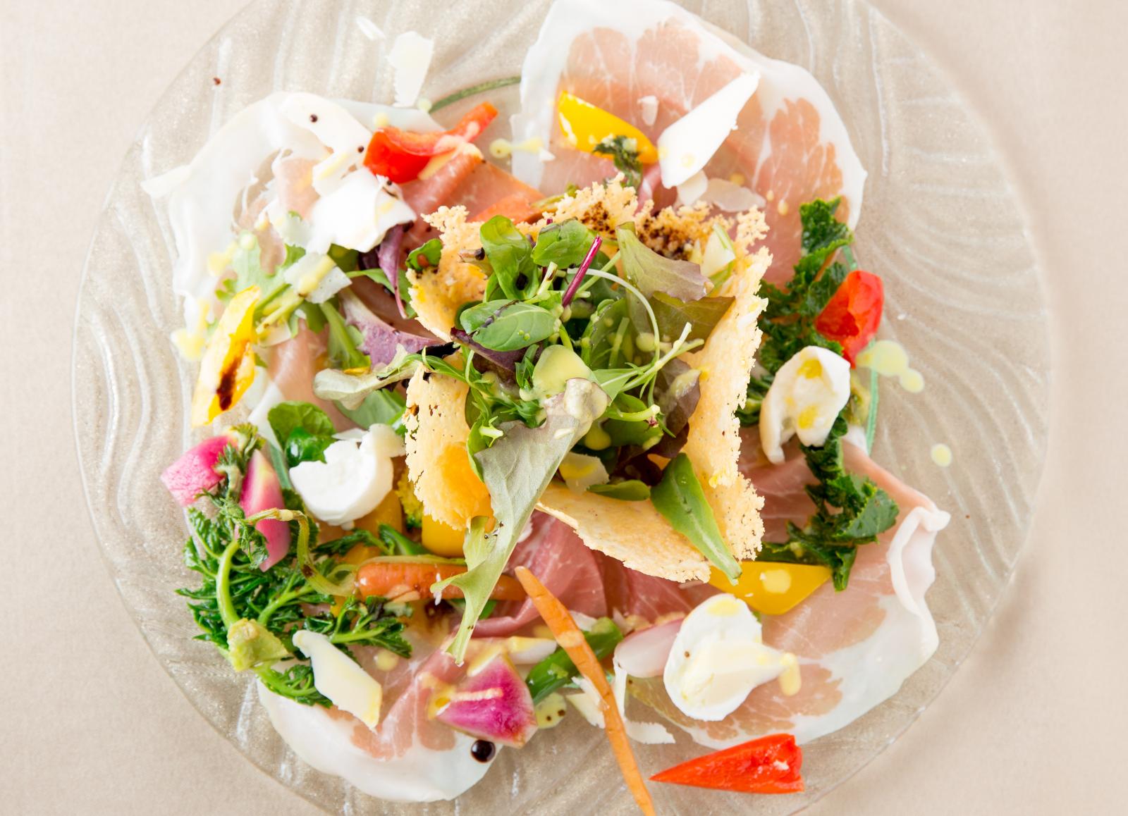 那須高原野菜は朝摘みをゲストの元へお届け致します