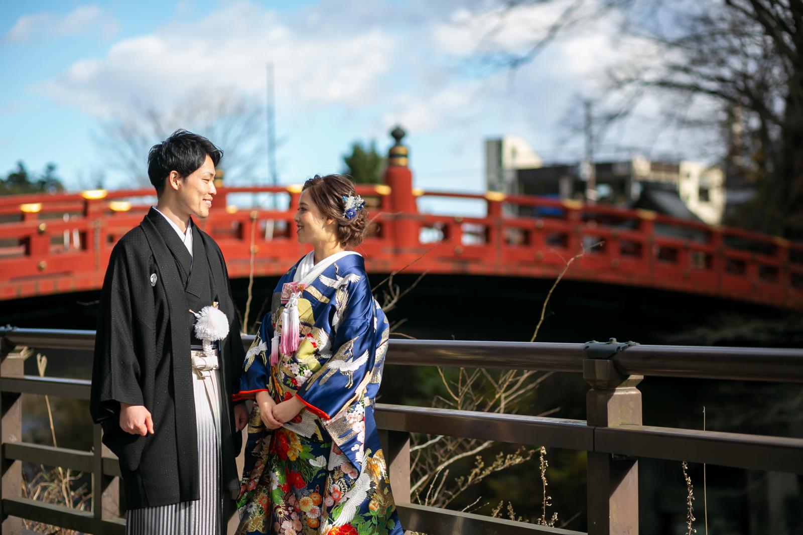 静かに結婚式をしたい。<br />
神橋も目立たないならしたい。<br />
そんなおふたりには11月下旬～2月がおすすめ。
