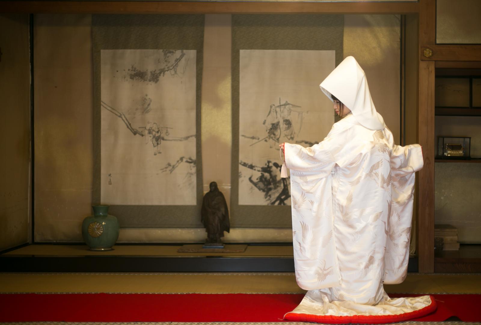 建物の中には歴史を感じる逸品も