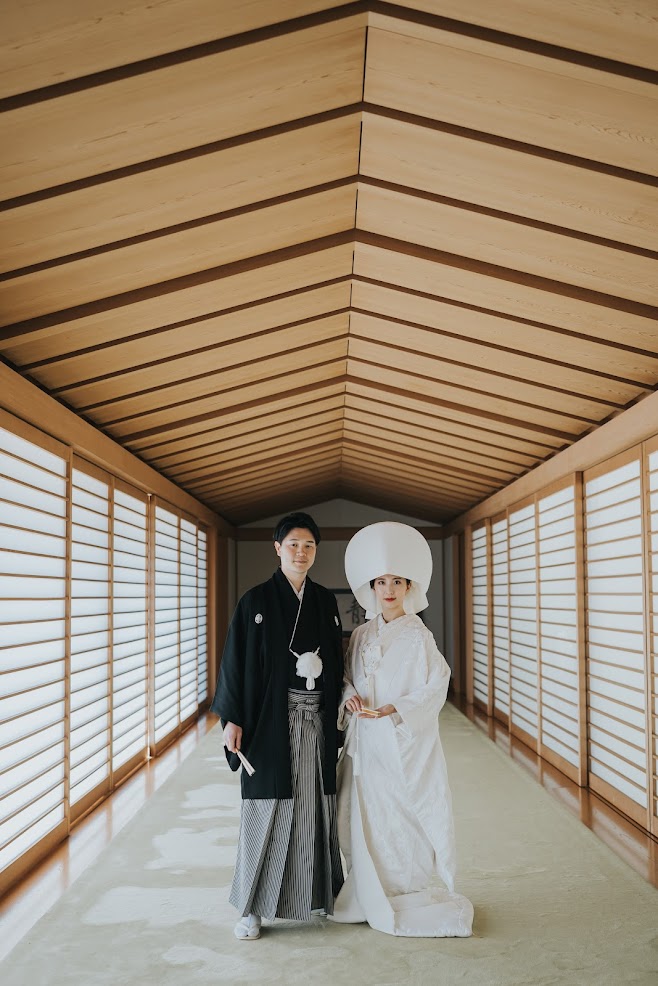 日光東照宮認定プロデュース会社のみ撮影可能なスポットにて記念撮影。新郎新婦以外は入れない特別な場所。