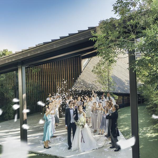 《ゲスト重視×上質W》高崎駅徒歩3分！木漏れ日溢れるチャペル