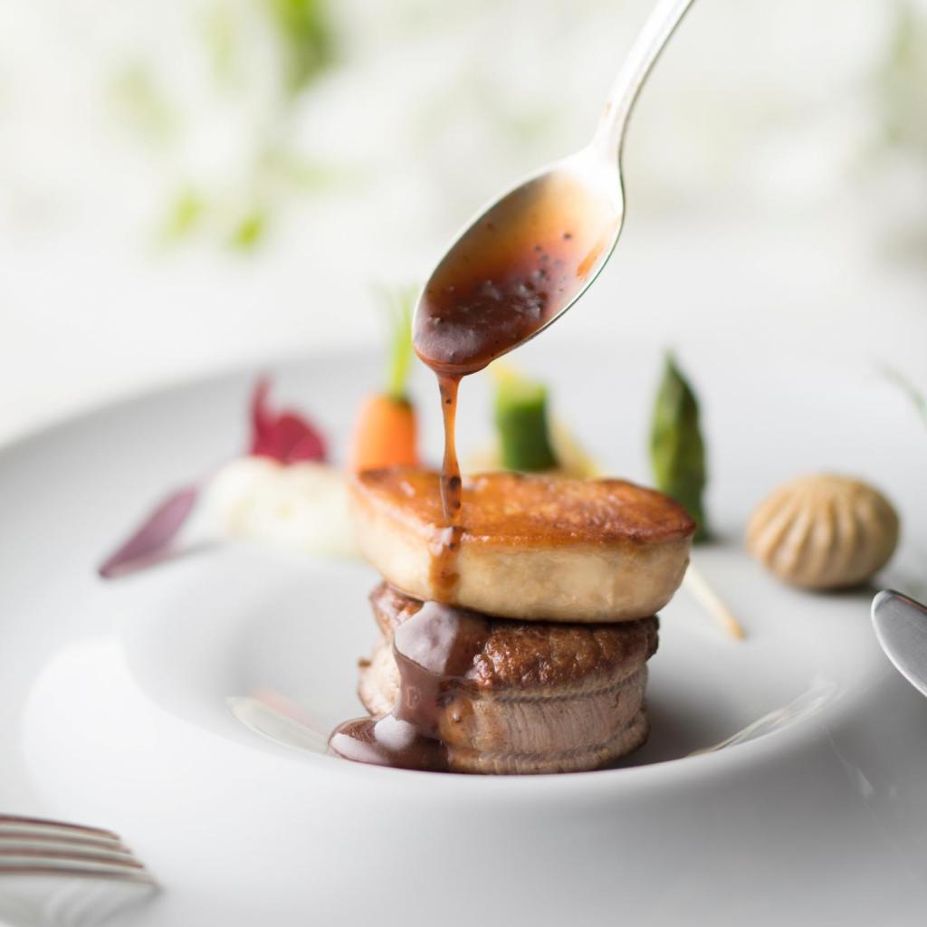 【迎賓館が贈る一皿】三ツ星仕込みの牛フィレ試食×歴史ある空間