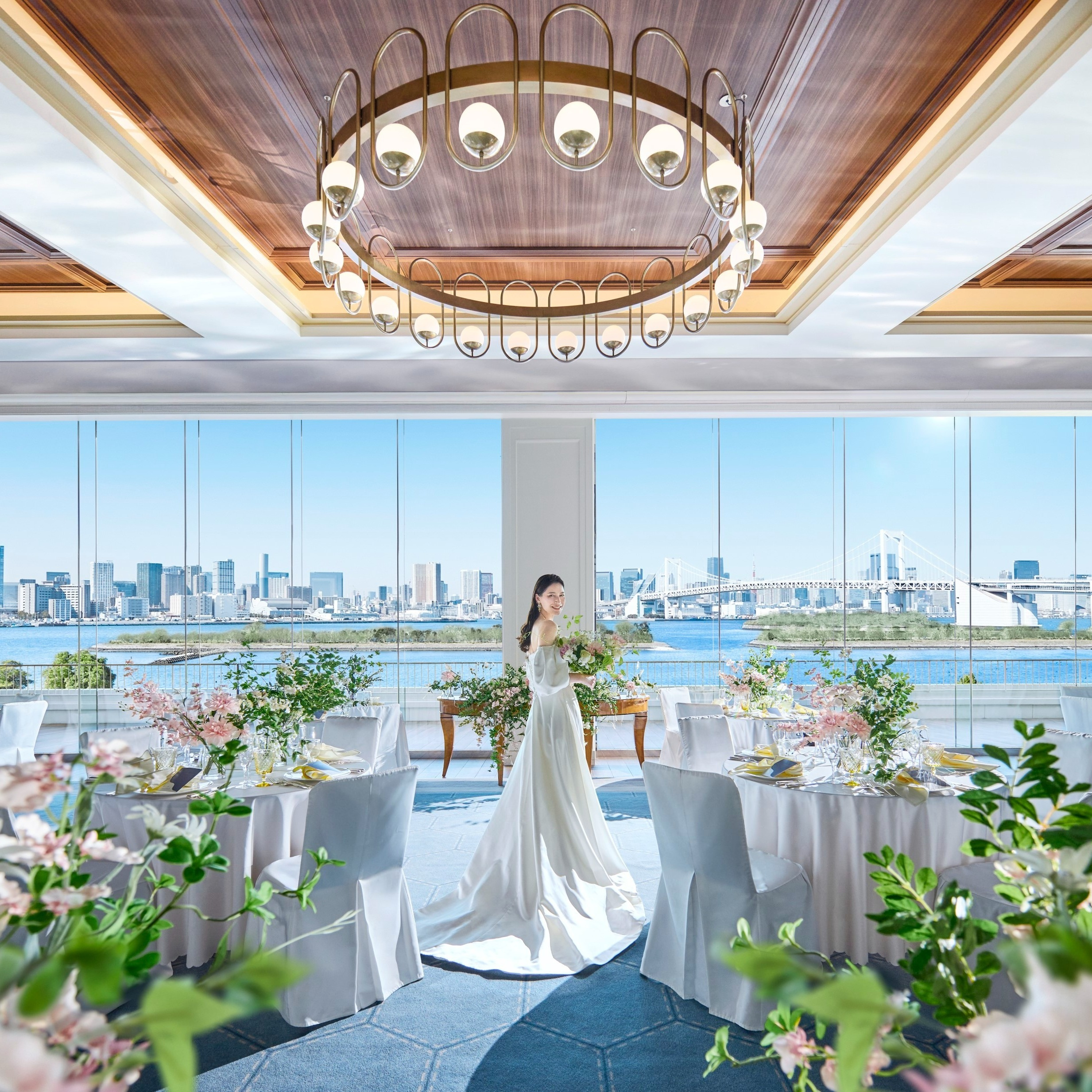 【9時フェア限定】感動絶景チャペル体験×シェフ特製豪華試食