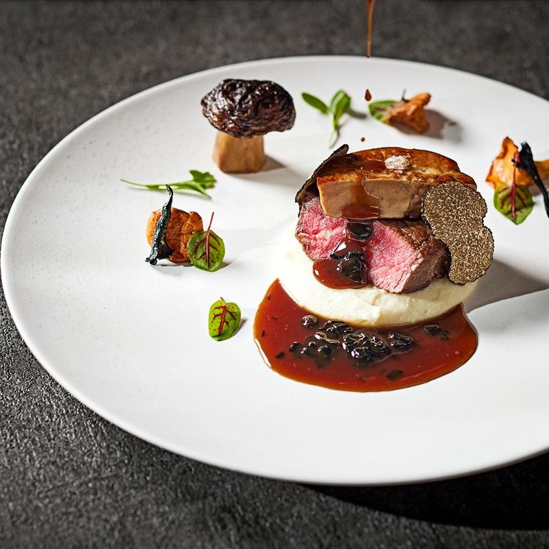 料理重視必見◆料理3ランクアップ◆国産牛フィレのロッシーニ試食×VIPラウンジ付