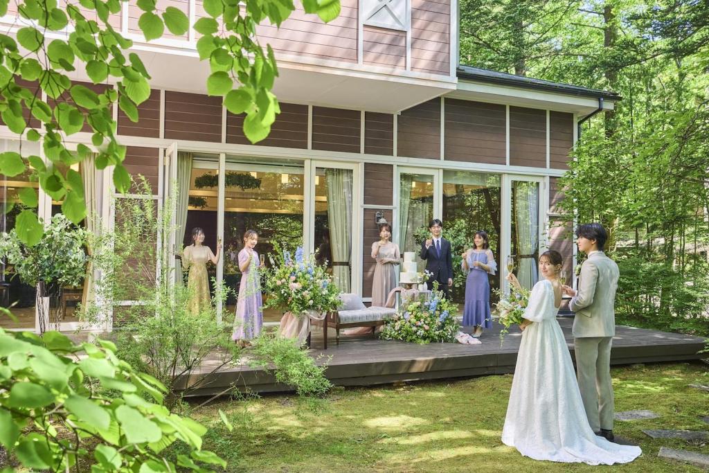 当館満足度No.1【憧れ叶える森の結婚式*スイーツ付】交通費優待