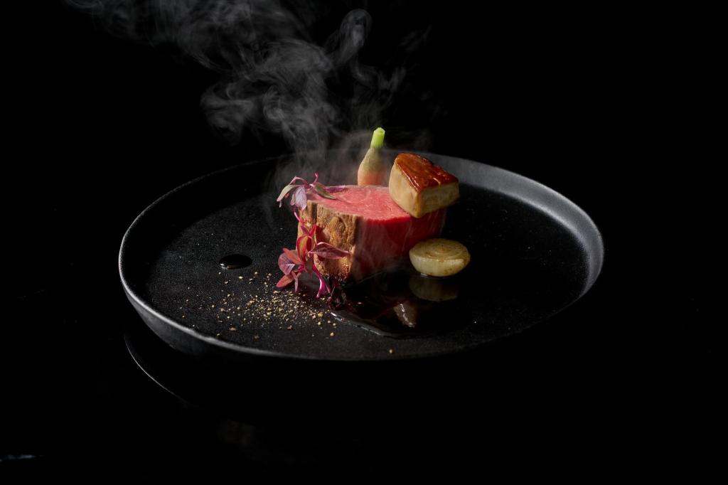 【ゲストをおもてなし】ミシュラン料理×絶景チャペル＆貸切邸宅