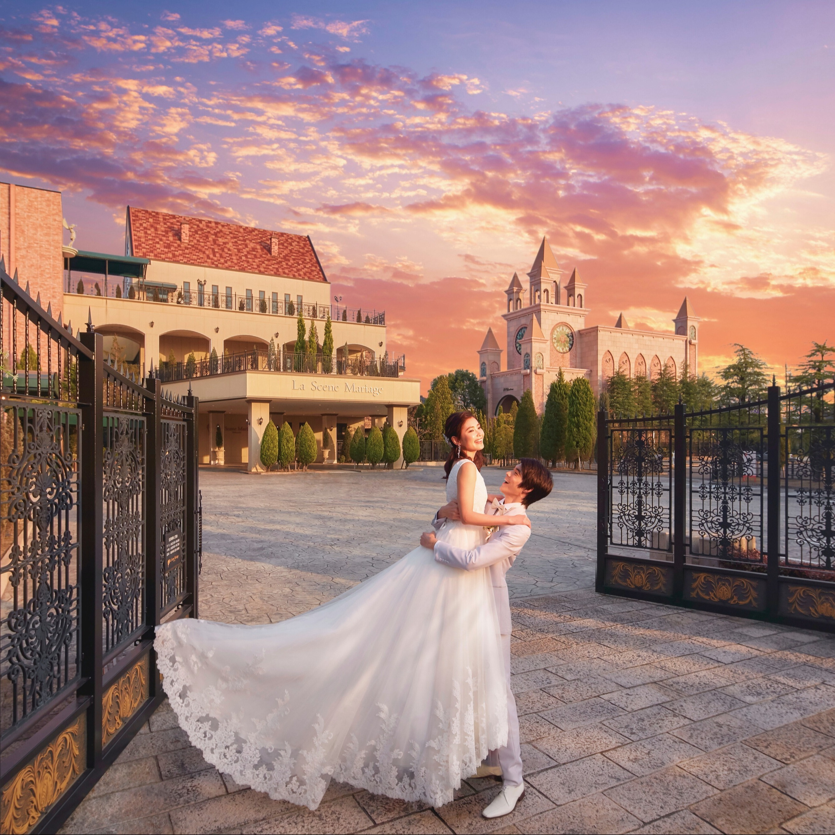 【愛され花嫁フル体験♪｜5千円クオ付き】新作ドレス試着×感動の大聖堂×コース試食