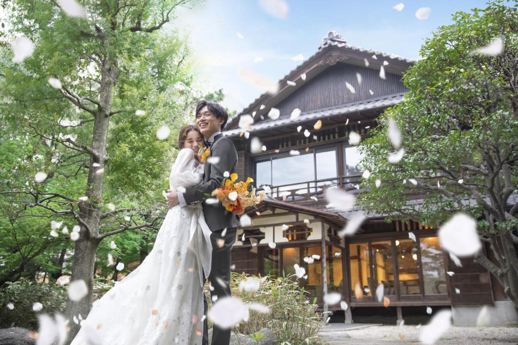 【2026年1・2月ご希望の方へ】贅沢試食×海チャペル×選べる会場