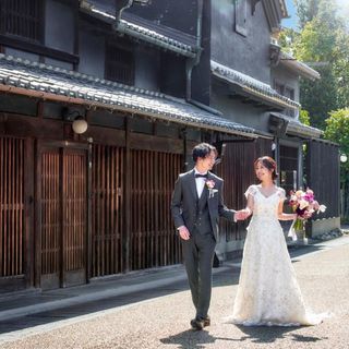 【祝日限定最大150万円優待】川原町散策×竹炭塩で食す飛騨牛