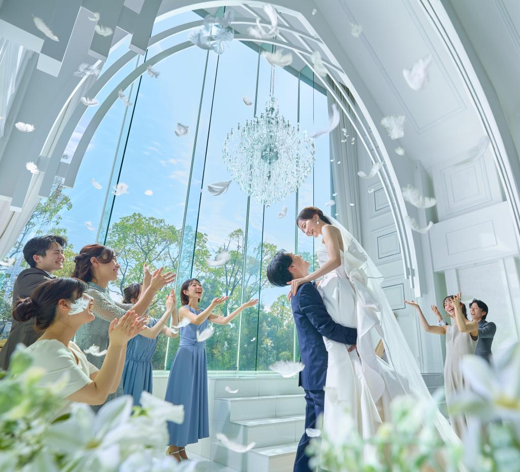 【130万特典】駅近*自然溢れる感動挙式と憧れ天使の羽体験&ミシュラン試食

