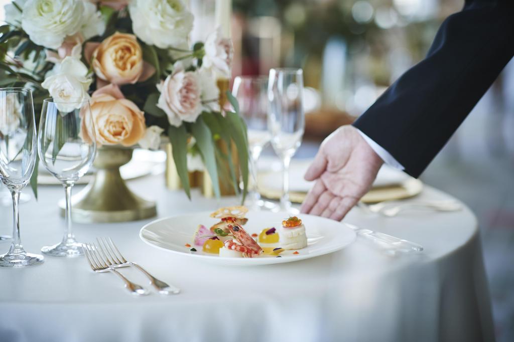 【プレミアム2万円試食×120万円特典】神戸絶景×格式チャペル体験