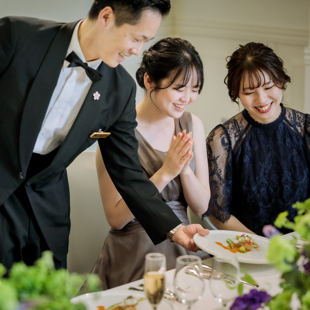 【開業20周年記念140万特典】絶景スカイチャペル×上質ホテルW