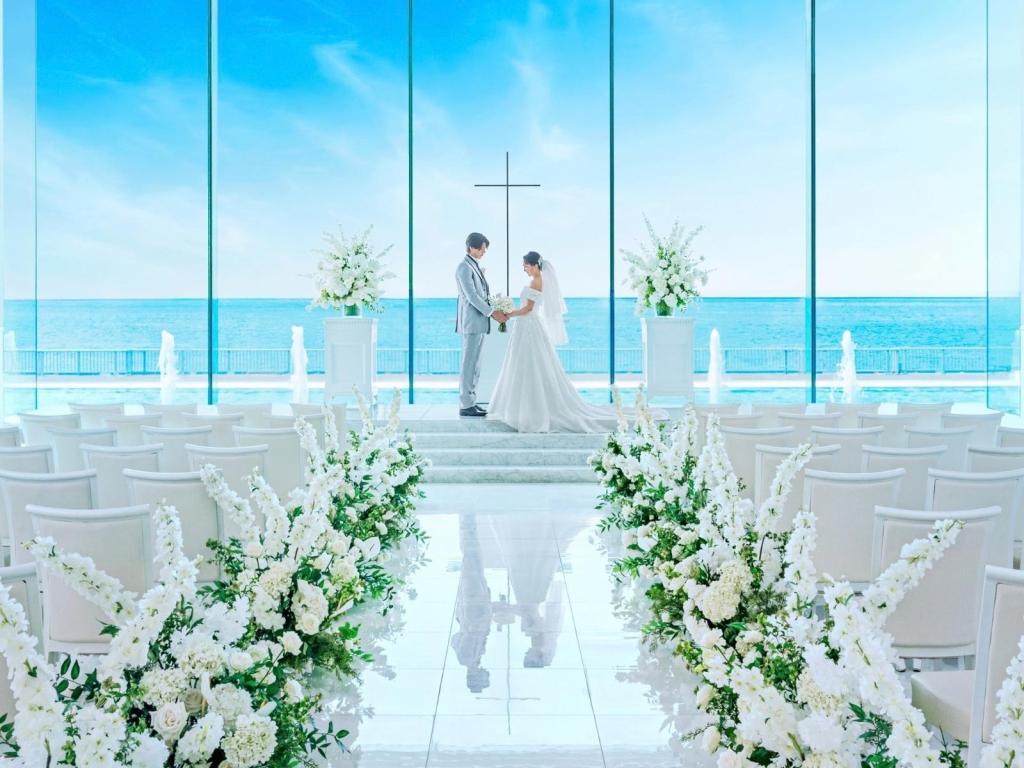 【2万円相当/来館ギフト】光と海の絶景チャペル体験×2万円牛フィレ肉試食