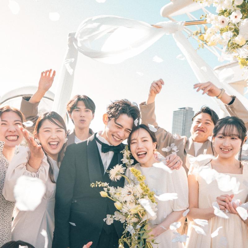 ＼五感を満たす1日／空・海に抱かれる貸切オーダーメイドウェディング×地産美食