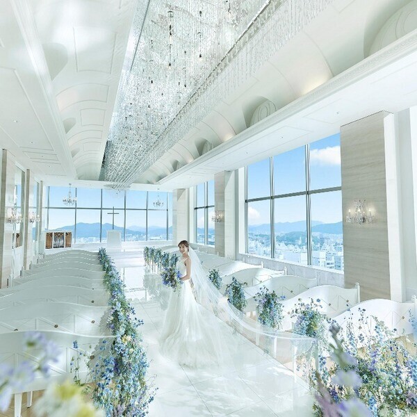 【花嫁まるごと体験】ドレス試着×純白チャペル入場×6万ギフト贈呈