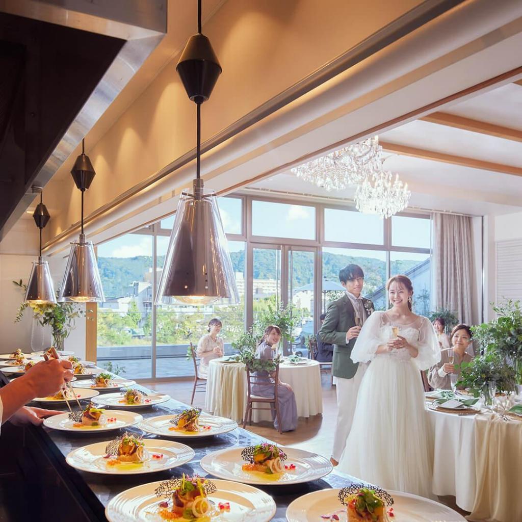 【*PREMIUM花嫁体験】人気！3万円コース試食＆京都の街並みを眺める会場見学