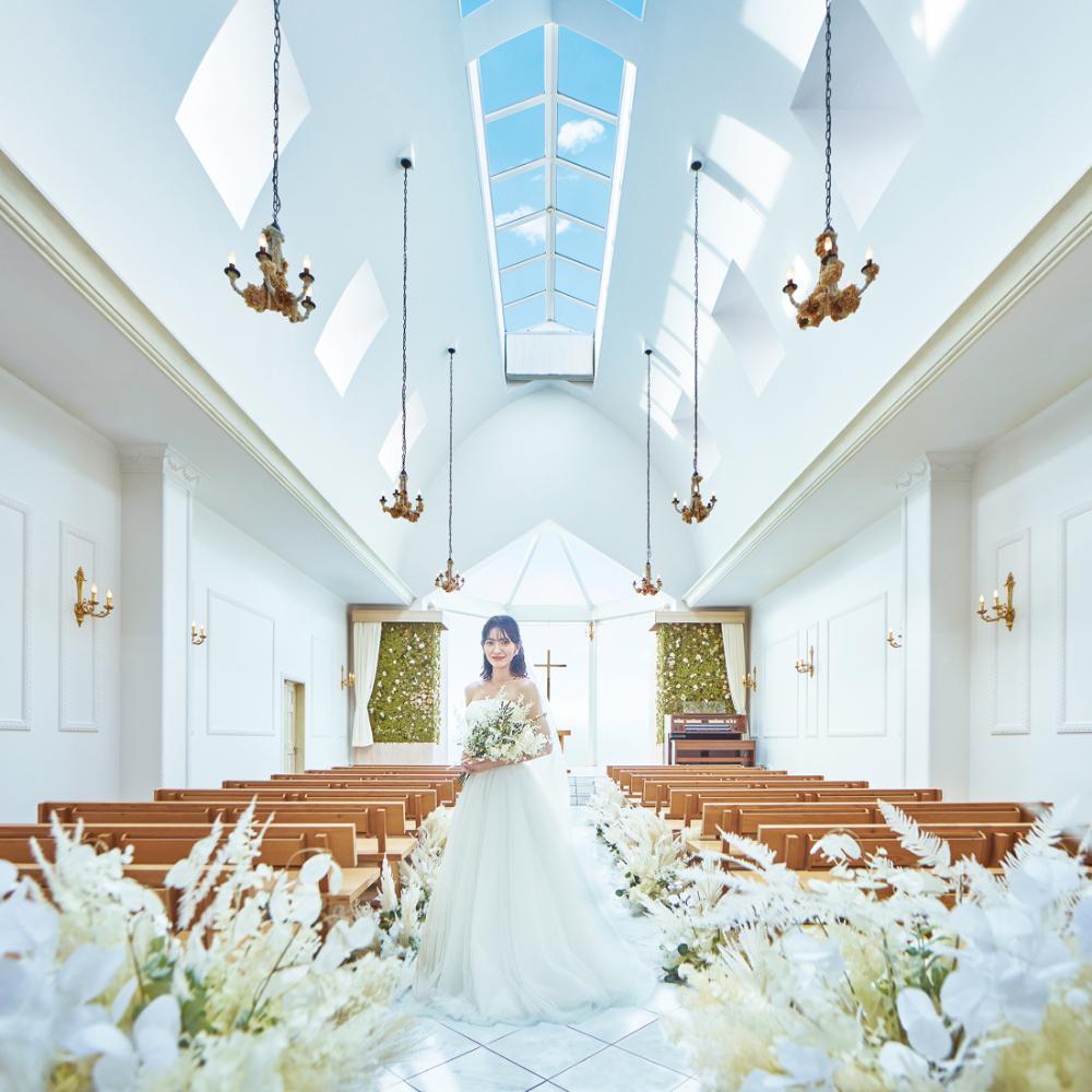【水×光】選べる2つのチャペルで感動体験×ドレス見学で結婚式まるごと相談