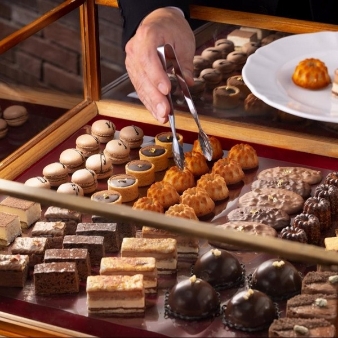 【お気軽見学90分】レストラン全館見学×自慢のスイーツ試食