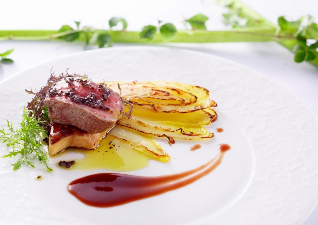 【2万円試食付】贅沢フレンチ×130万円優待♪好立地隠れリゾート