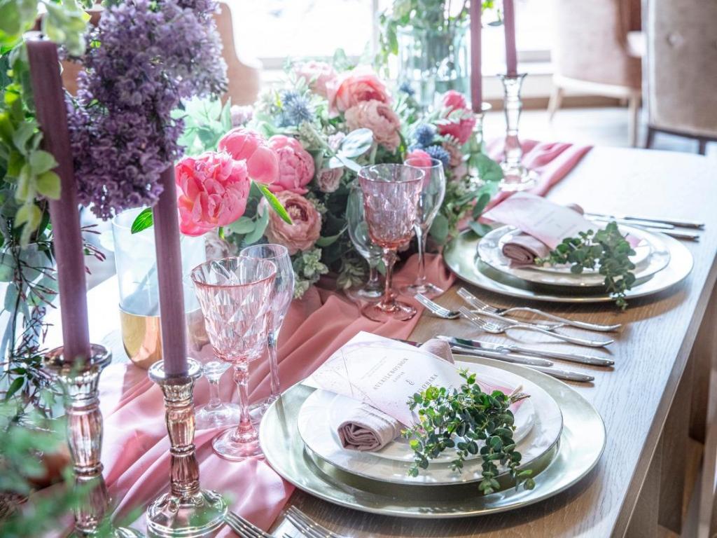 《新プラン誕生記念！》挙式＋食事会10名45万円！！ドレス20万優待付き！！！