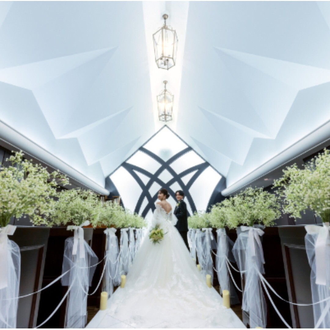 《憧れドレス試着×2つのチャペル見学》上質×感動スタイル体験