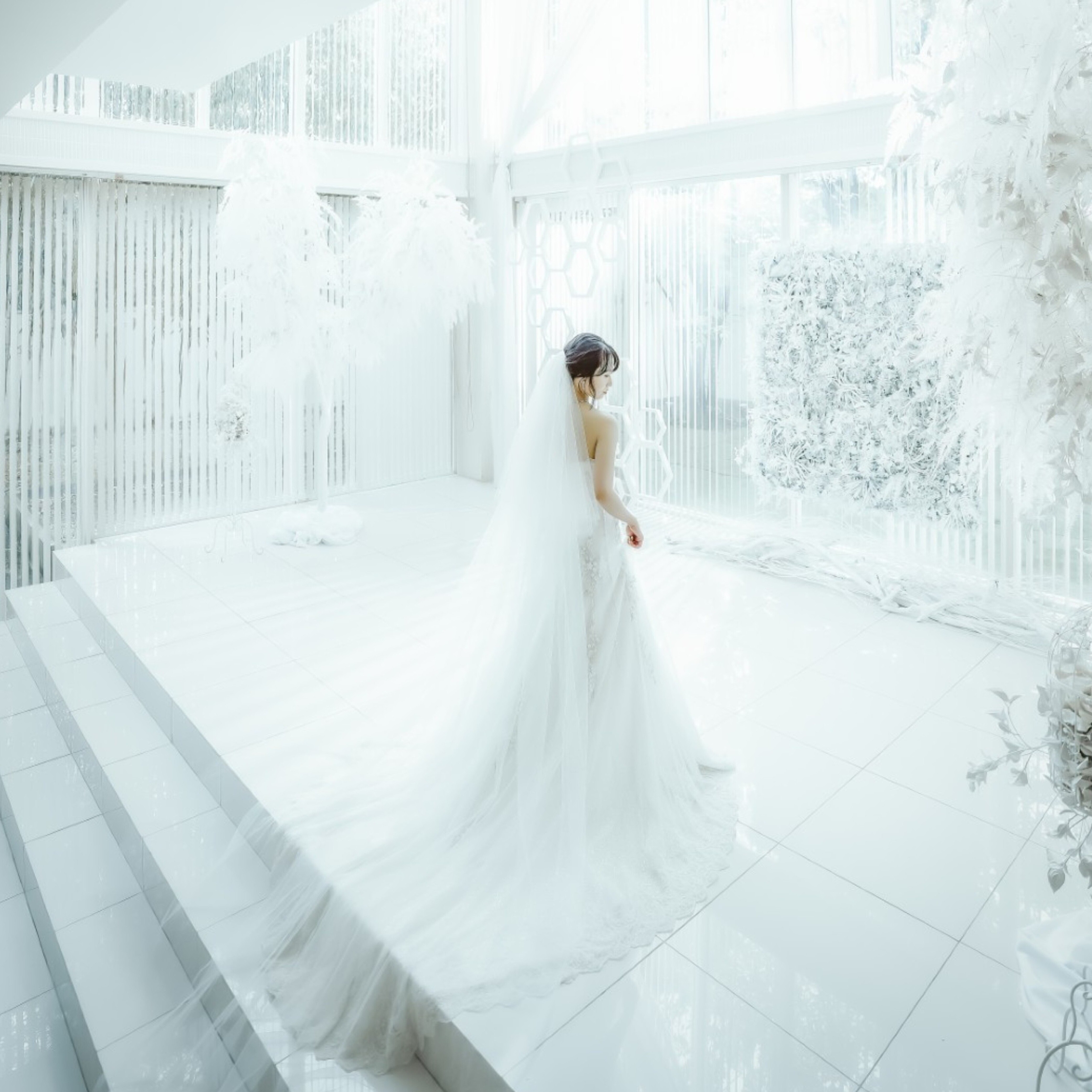 【チャペル重視の花嫁さま】白・光・特別に包まれたチャペル体験